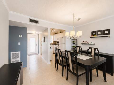 2651 Sunrise Lakes Drive #310, Sunrise FL - photo 6 of 26
