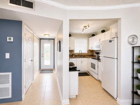2651 Sunrise Lakes Drive #310, Sunrise FL - photo 9 of 26