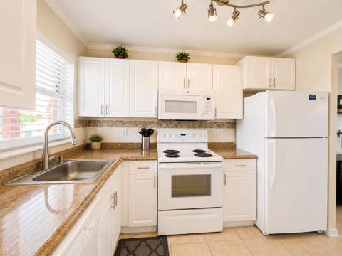 2651 Sunrise Lakes Drive #310, Sunrise FL - photo 7 of 26