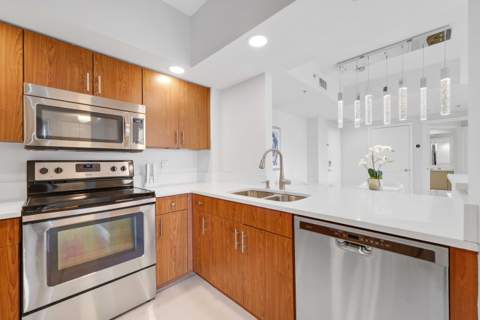 100 N Federal Highway #1021, Fort Lauderdale FL - photo 13 of 44
