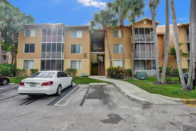 2 bedroom Condominium at 4015 W McNab Road #D204, Windward Lakes Condo, Pompano Beach — photo 3