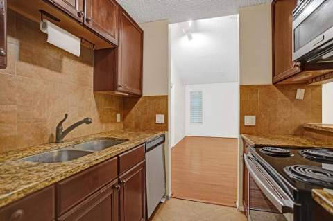 2301 N Congress Avenue #27, Boynton Beach FL - photo 16 of 41