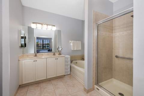 1560 SE Sheffield Terrace #102, Stuart FL - photo 17 of 47