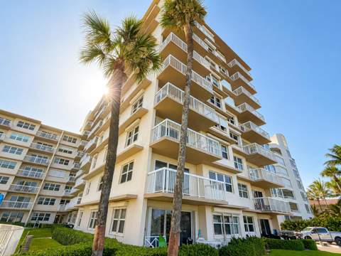 1069 Hillsboro Mile #603, Hillsboro Beach FL - photo 15 of 37