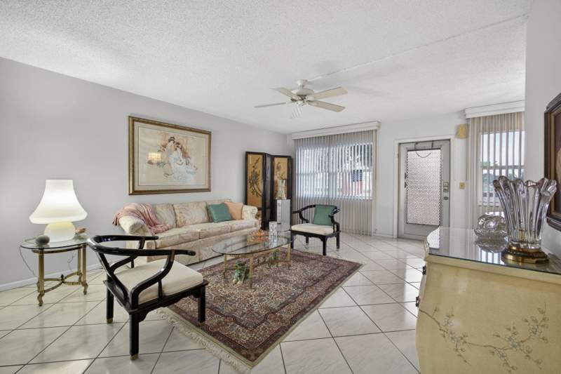 2 bedroom Condominium at 330 Wellington G, Wellington Condos, West Palm Beach — photo 3