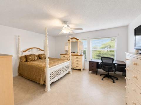 10633 Greenbriar Court, Boca Raton FL - photo 13 of 18