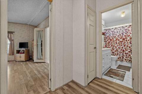 6578 NW 37th Avenue, Coconut Creek FL - photo 8 of 40