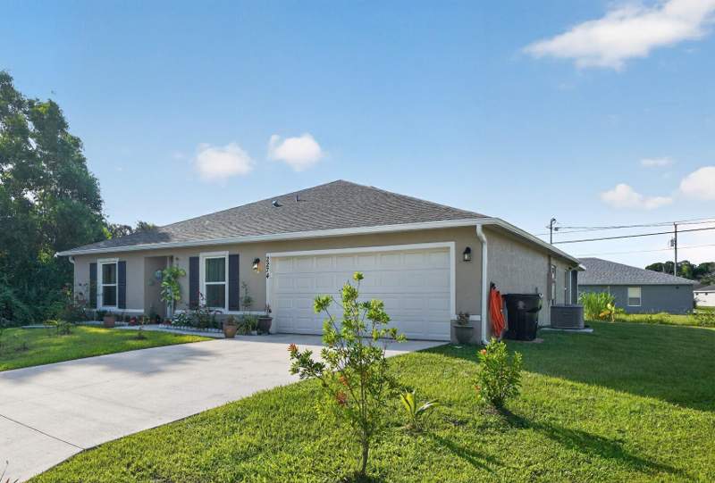 4 bedroom Single Family Residence at 2274 SE Powell Court, Port St Lucie Section 40, Port St. Lucie — photo 4