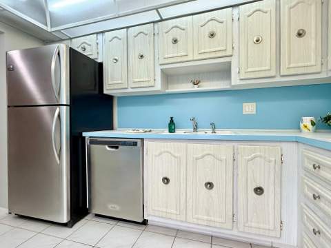 4401 NW 41st Street #104, Lauderdale Lakes FL - photo 6 of 41