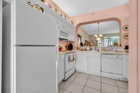 7647 Southampton Terrace #115, Tamarac FL - photo 13 of 74