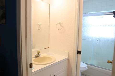 2122 E Ridge Circle, Boynton Beach FL - photo 6 of 11