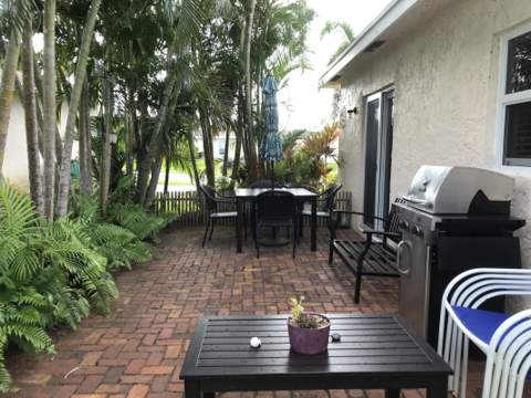 2122 E Ridge Circle, Boynton Beach FL - photo 10 of 11