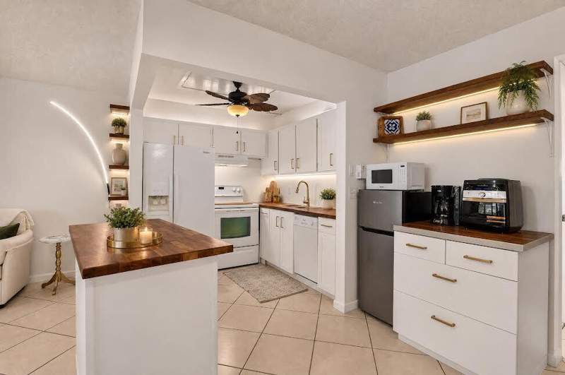 1 bedroom Condominium at 290 Oakridge Q #290, Oakridge Q Condo, Deerfield Beach — photo 3