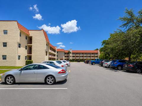 2651 Sunrise Lakes Drive #310, Sunrise FL - photo 24 of 26