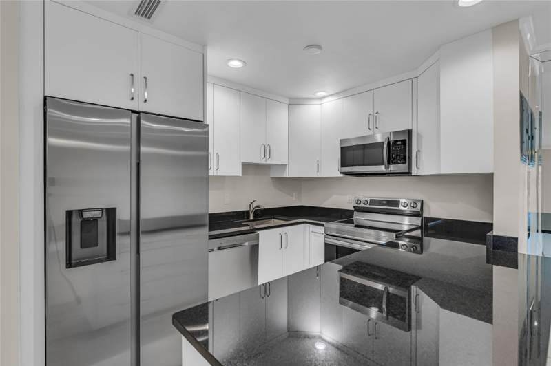 2 bedroom Condominium at 6319 Bay Club Drive #1, Bay Colony Club Condo, Fort Lauderdale — photo 4