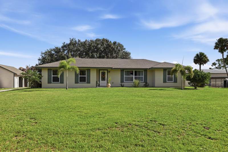 4 bedroom Single Family Residence at 14095 Biddex Road, Loxahatchee Groves, Loxahatchee Groves — photo 3