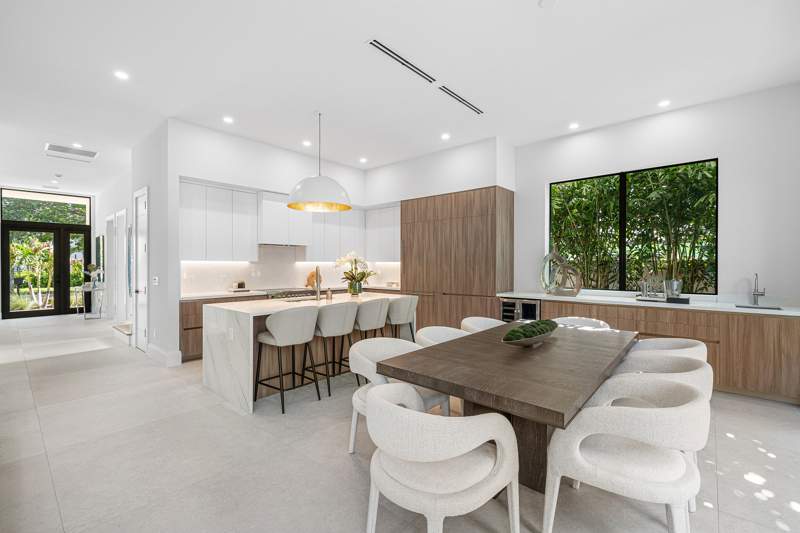 5 bedroom Single Family Residence at 222 SE 5th Street, Osceola Park, Delray Beach — photo 3