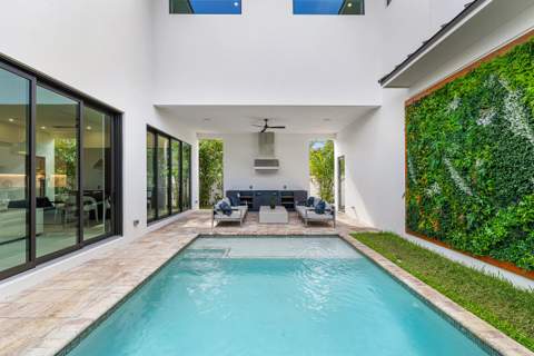 222 SE 5th Street, Delray Beach FL - photo 9 of 36