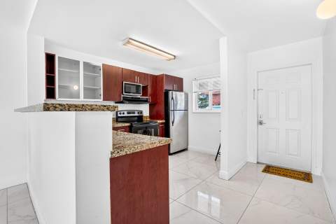 840 Pine Drive #104, Pompano Beach FL - photo 6 of 43