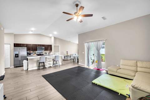 1220 SE Navajo Lane, Port St. Lucie FL - photo 8 of 42