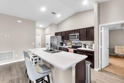 1220 SE Navajo Lane, Port St. Lucie FL - photo 13 of 42
