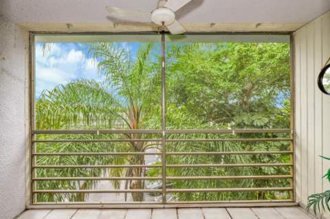 118 Royal Park Drive #4G, Oakland Park FL - photo 6 of 31