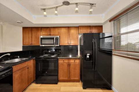 118 Royal Park Drive #4G, Oakland Park FL - photo 11 of 31