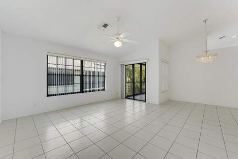 3254 Jog Park Drive, Greenacres FL - photo 7 of 27