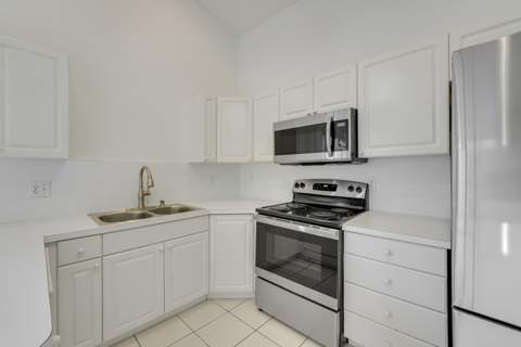 3254 Jog Park Drive, Greenacres FL - photo 13 of 27