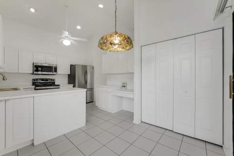 3254 Jog Park Drive, Greenacres FL - photo 14 of 27