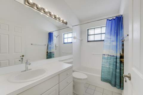 3254 Jog Park Drive, Greenacres FL - photo 18 of 27