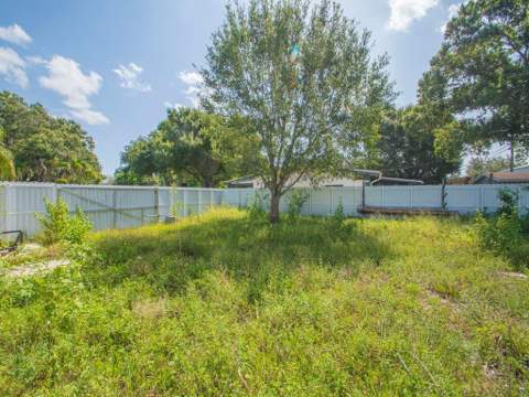 355 Johnston Street, Fort Pierce FL - photo 13 of 15