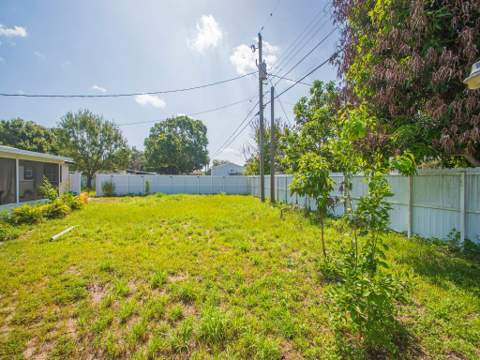 355 Johnston Street, Fort Pierce FL - photo 7 of 15