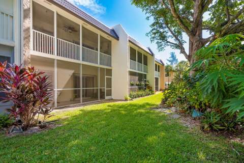 150 Lake Meryl Drive #143, West Palm Beach FL - photo 17 of 30