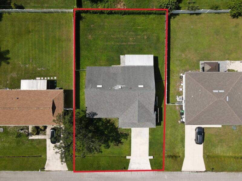 3 bedroom Single Family Residence at 974 SE Belfast Avenue, Port St Lucie Section 3, Port St. Lucie — photo 4