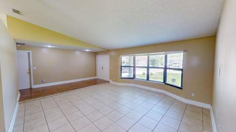 974 SE Belfast Avenue, Port St. Lucie FL - photo 9 of 61