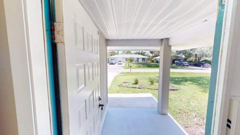 974 SE Belfast Avenue, Port St. Lucie FL - photo 8 of 61