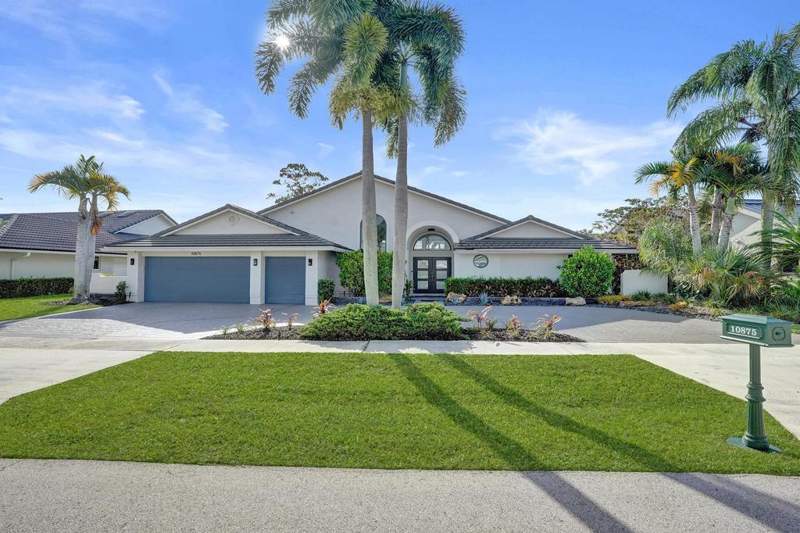 3 bedroom Single Family Residence at 10875 Boca Woods Lane, Boca Woods Country Club Ph 3A, Boca Raton — photo 2