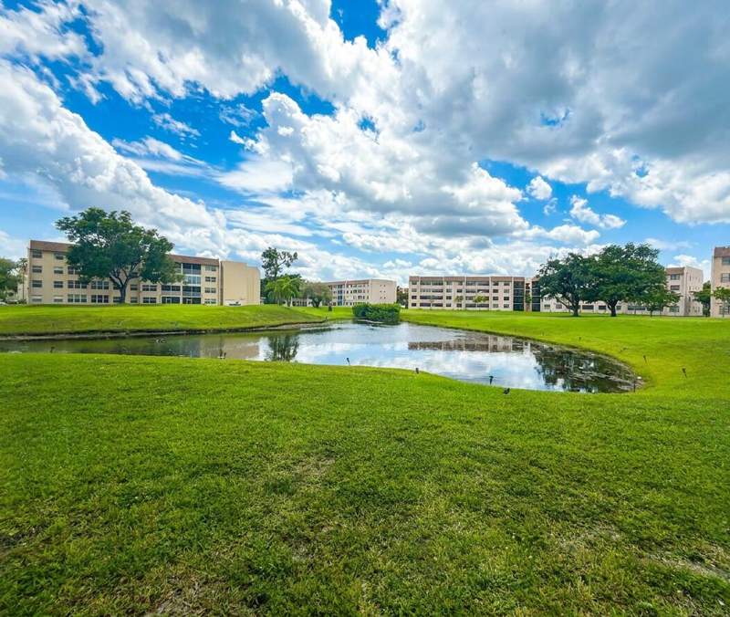 2 bedroom Condominium at 2551 NW 103rd Avenue #107, The Island Sunrise Lakes 189 Condo, Sunrise — photo 2