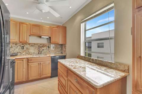 187 Normandy D, Delray Beach FL - photo 6 of 43