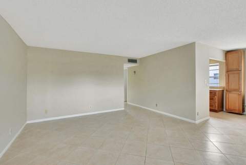 187 Normandy D, Delray Beach FL - photo 9 of 43