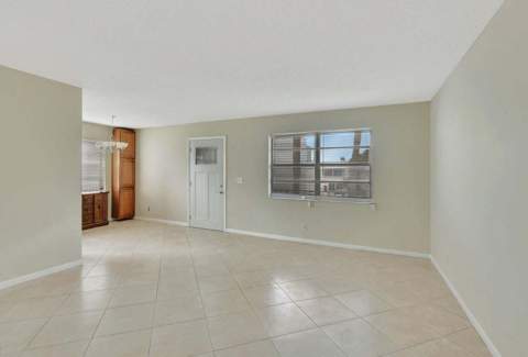 187 Normandy D, Delray Beach FL - photo 10 of 43
