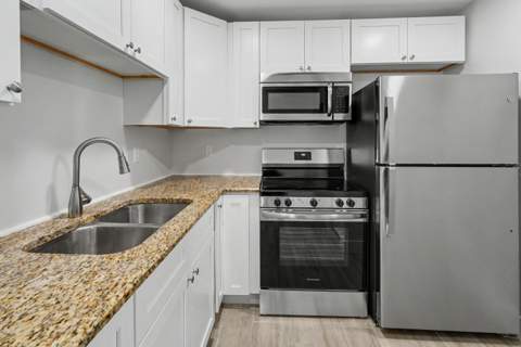 2202 NE 36th Street #17, Lighthouse Point FL - photo 9 of 22