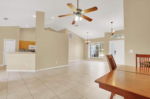 2826 SW Ann Arbor Road, Port St. Lucie FL - photo 7 of 40