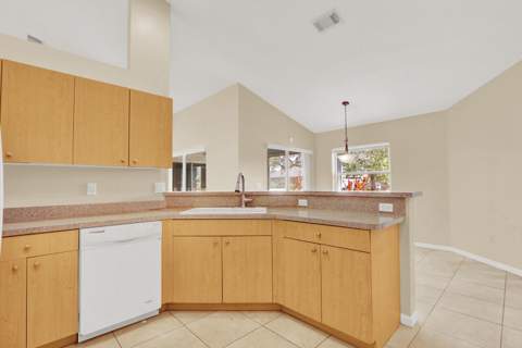 2826 SW Ann Arbor Road, Port St. Lucie FL - photo 14 of 40