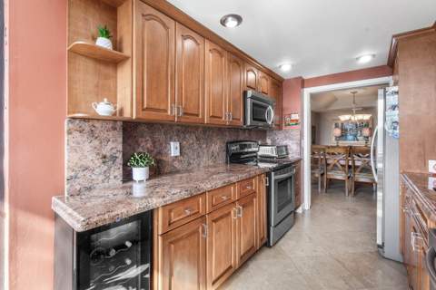 3589 S Ocean Boulevard #703, South Palm Beach FL - photo 11 of 56