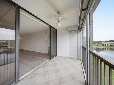 6539 Coral Lake Drive #403, Margate FL - photo 16 of 26