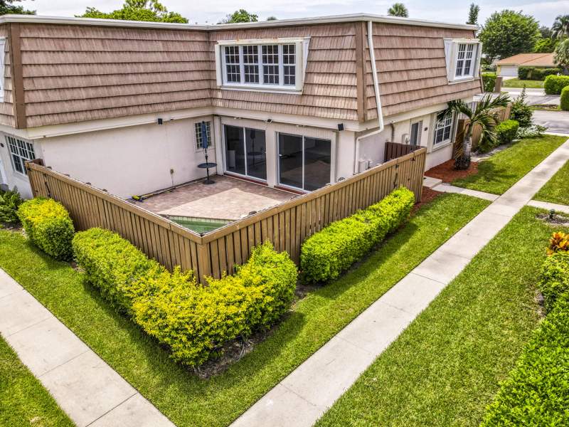 3 bedroom Townhouse at 4338 Hazel Avenue #A, Winchester Courts, Palm Beach Gardens — photo 3