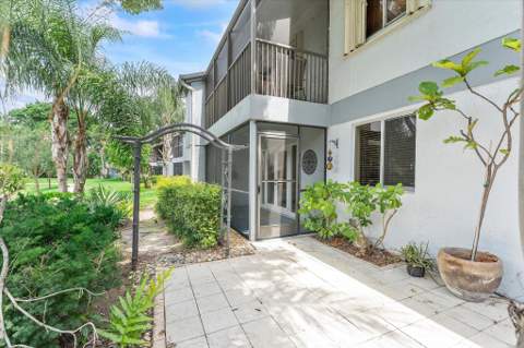2705 S Oakland Forest Drive #104, Oakland Park FL - photo 10 of 34
