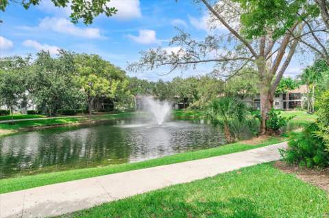 2705 S Oakland Forest Drive #104, Oakland Park FL - photo 8 of 34